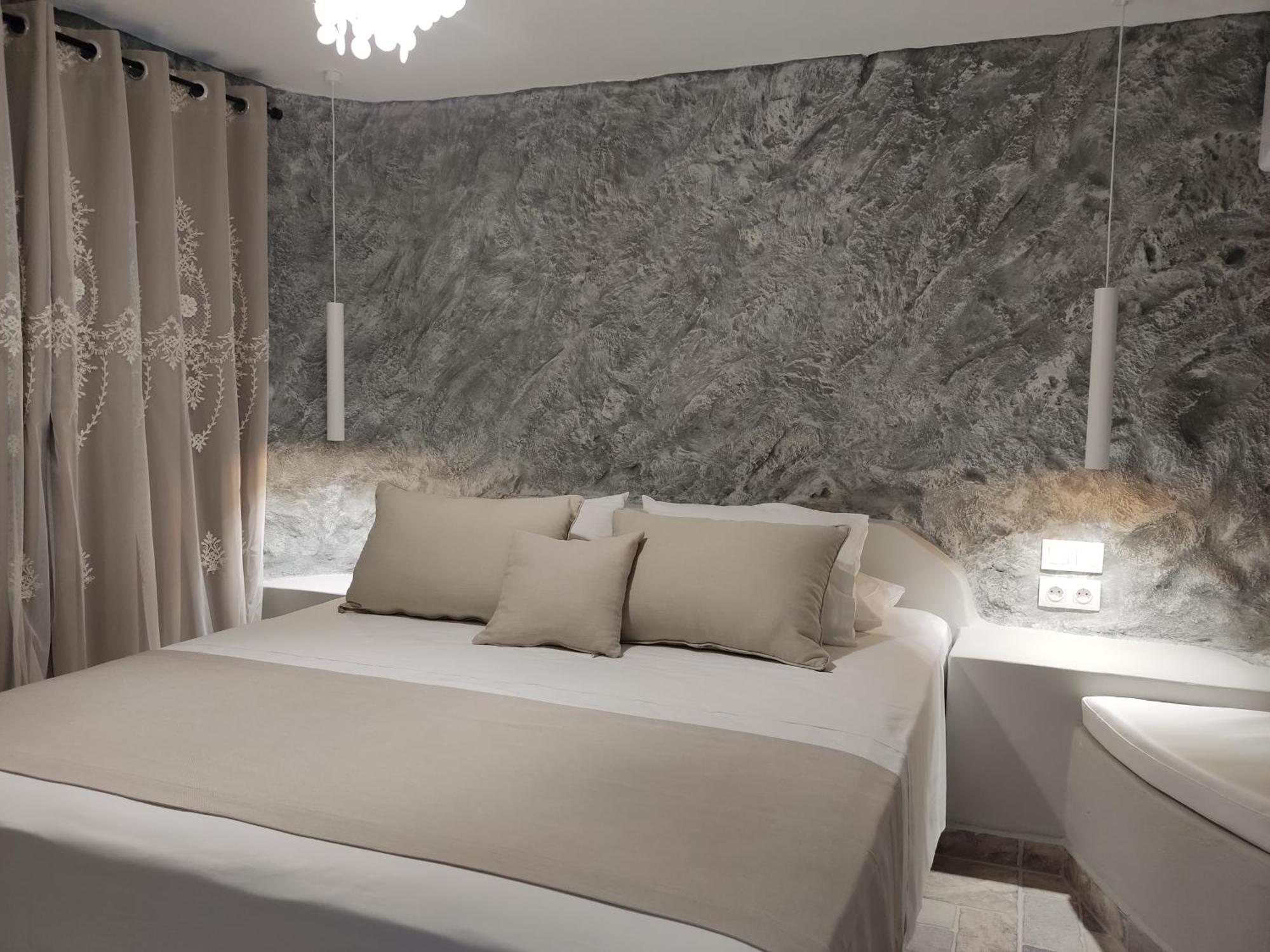 الشقق الفندقية Agia Eleousaفي  Aegean Castle Andros - Adults Only المظهر الخارجي الصورة